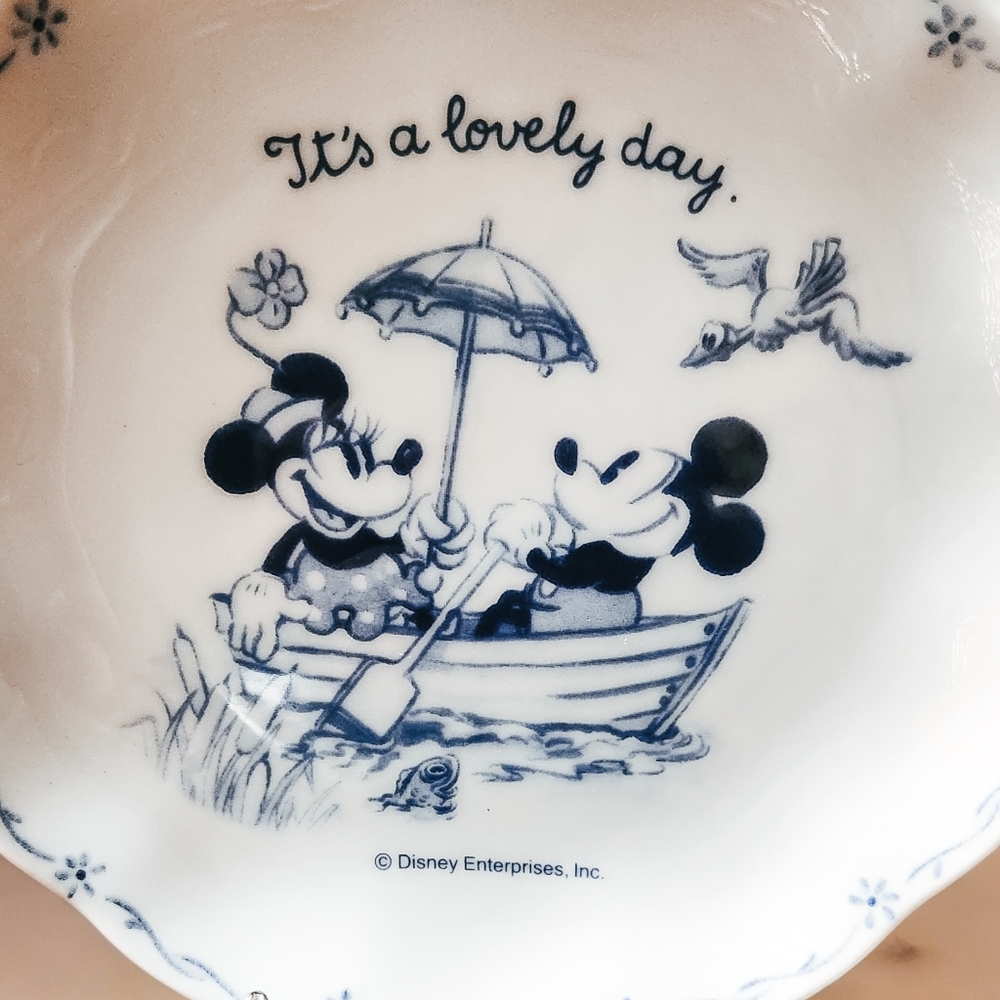 Vintage Sango Disney Plate Mickey And Minnie Mouse Blue White It's A Lovely Day - Picture 2 of 3
